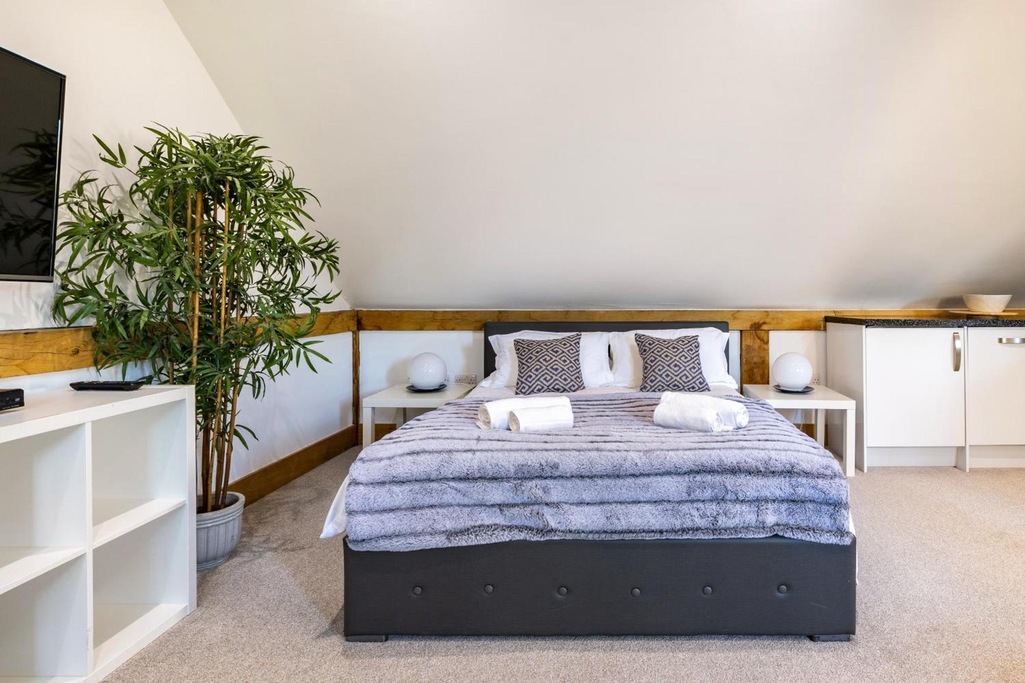 Period Luxury Converted Barn Windsor/Maidenhead - Perfect For Family Groups Taplow Extérieur photo